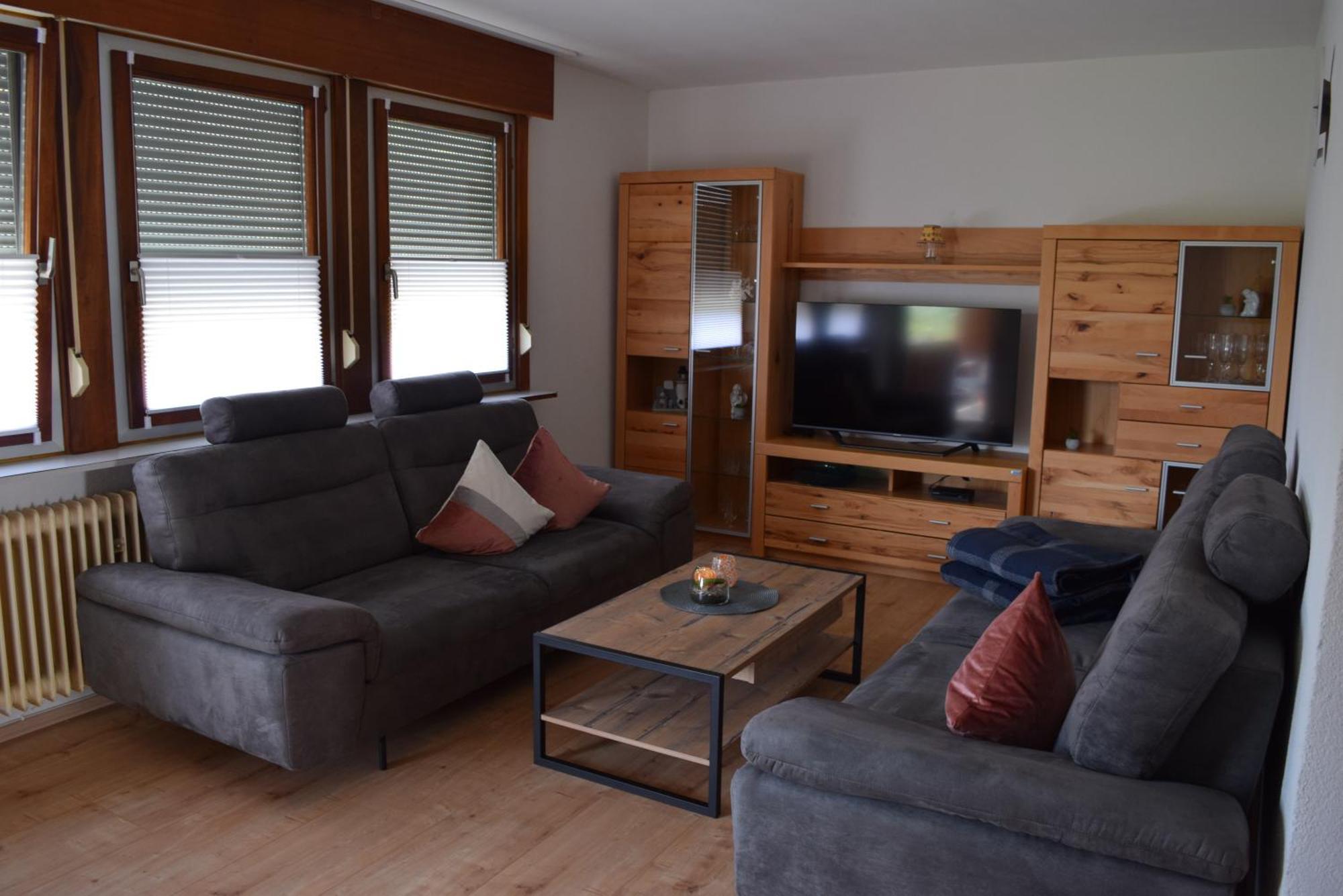 Ferienwohnung Manuela Hausen im Tal 外观 照片